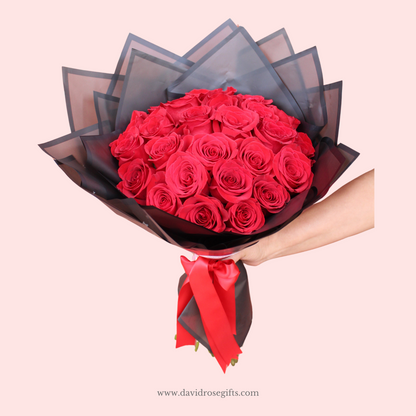Ramo Buchon Red Roses