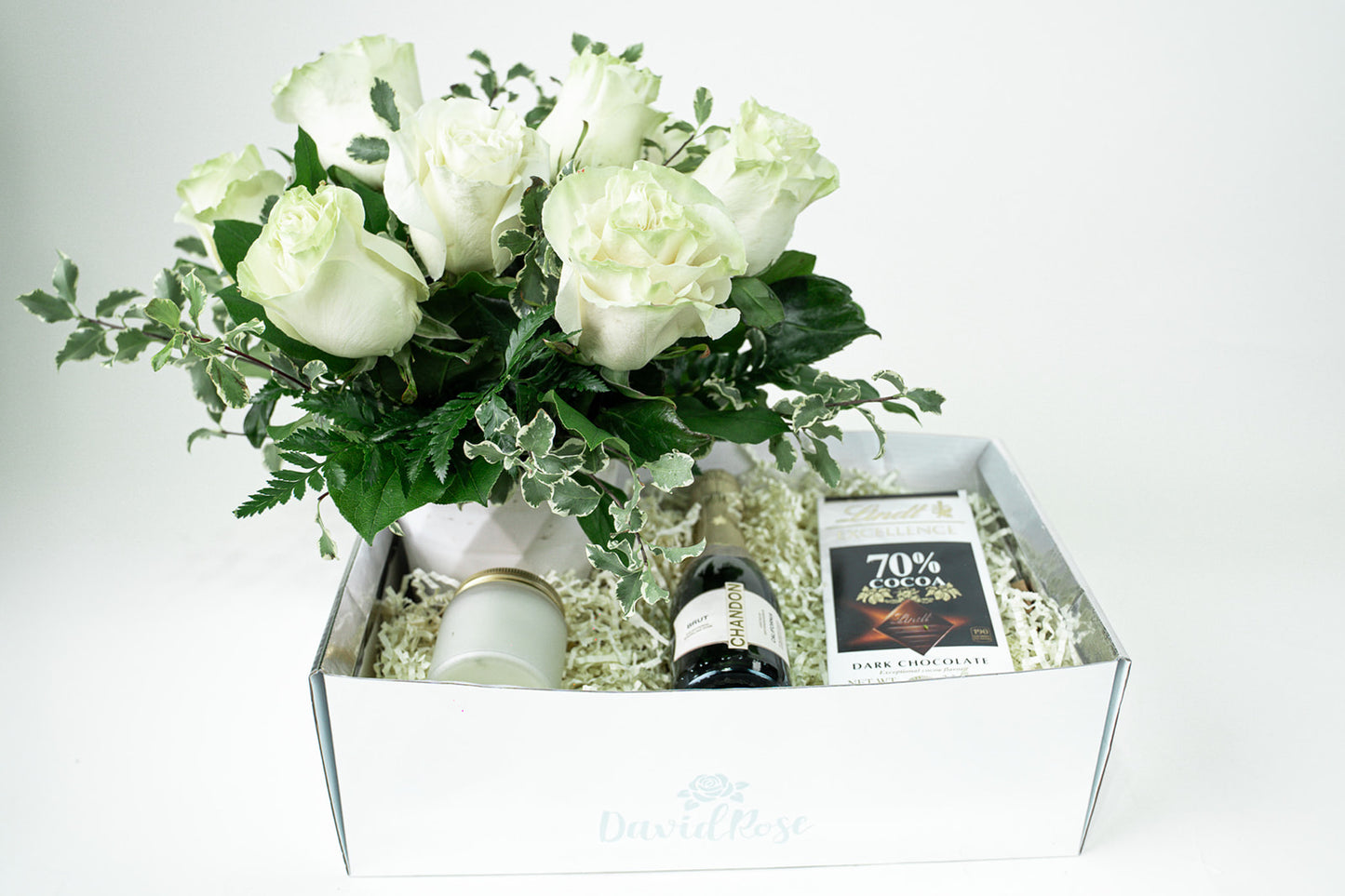 David Rose Signature Dozen Gift Set- White Roses