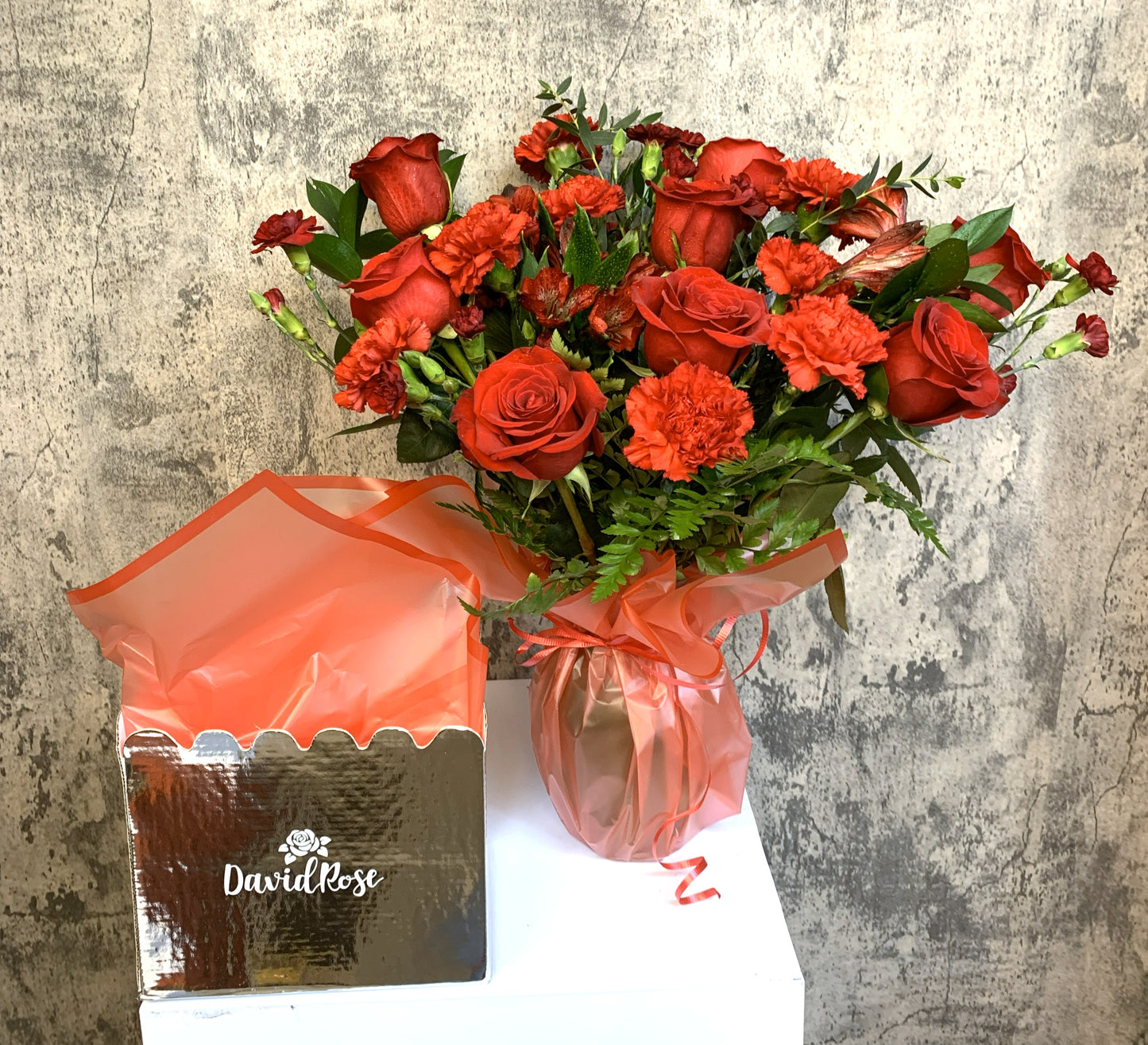 David Rose Red Mix Flowers Box