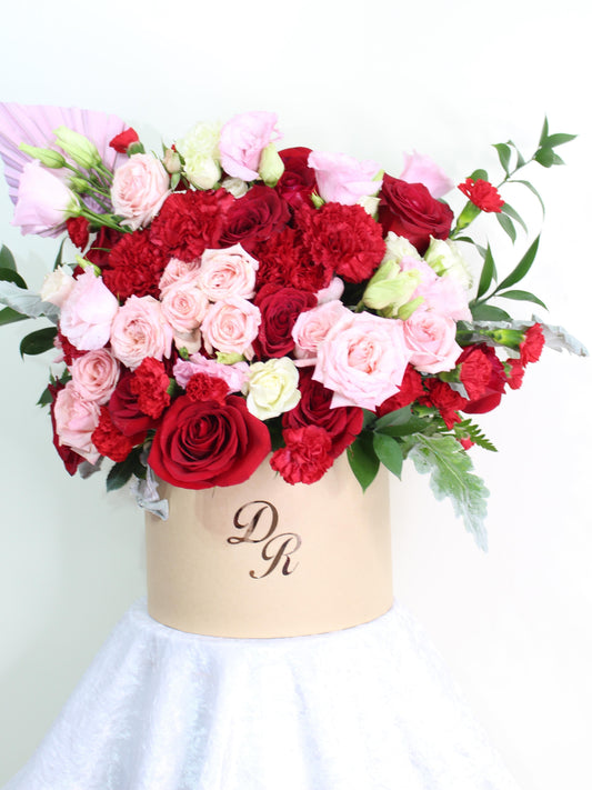 Valeria Sweet Box