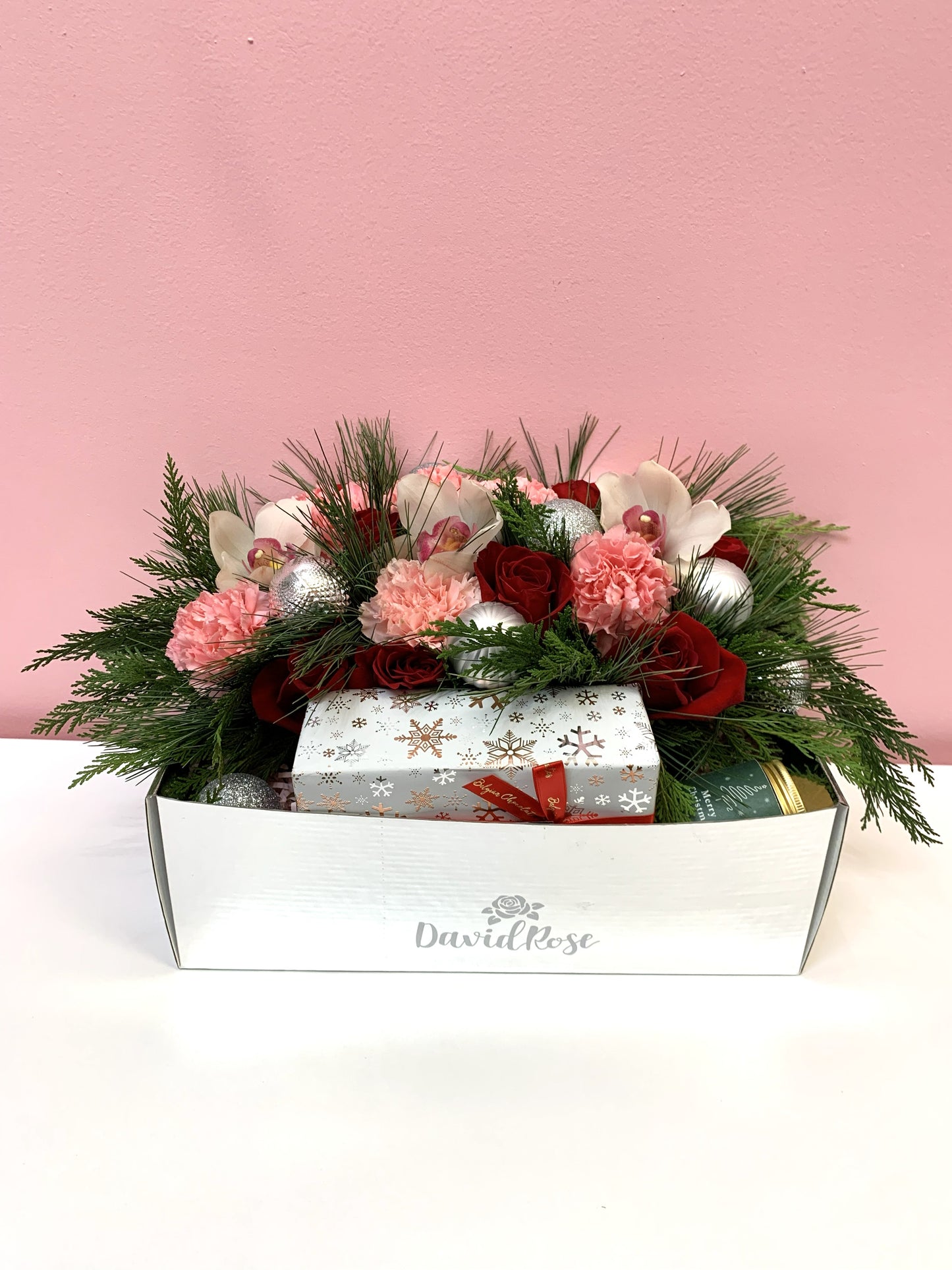 David Rose Signature Roses Box - Pink & Red Chocolate Christmas